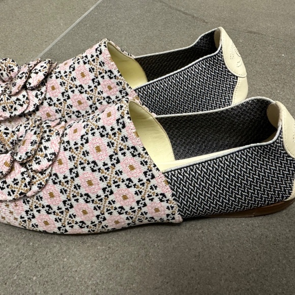Chanel Floral Flats - Picture 7 of 8